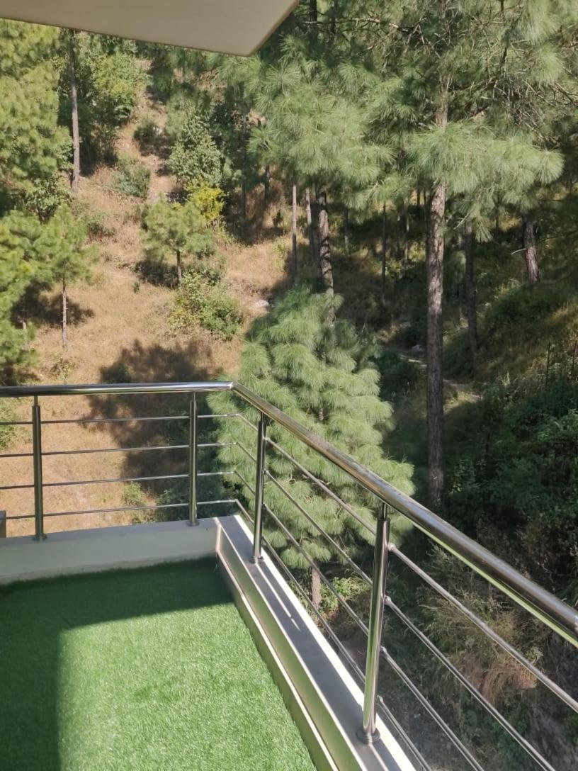 2Bhk Furnished Apartment/Near Kasauli/Barog/Luv Fun & Adventure Solan Exterior foto